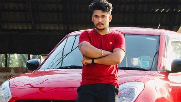 കഴുത്തില്‍ ഉമ്മ വച്ച പാട്