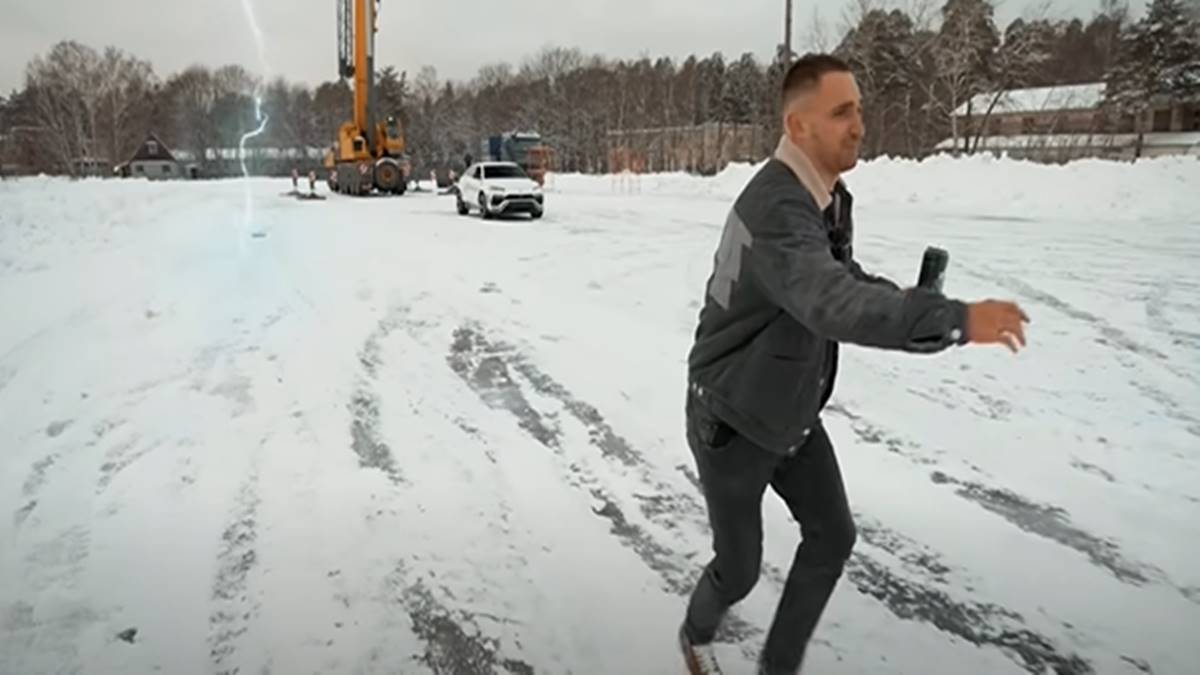 ഏറ്റവും വേഗതയേറിയ എസ് യു വി 