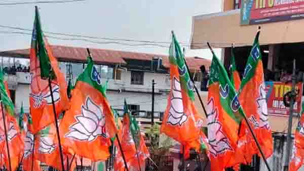 ക്രിസ്ത്യാനികളുടേയും മുസ്ലീങ്ങളുടേയും വീട് കയറണം