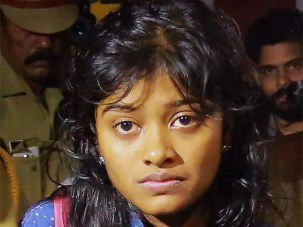 അന്ന് സംഭവിച്ചത് എന്താണ്.. അന്ന് സംഭവിച്ചത് എന്താണ്..