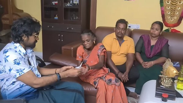  മരണം നേരിട്ട് കണ്ടിട്ട് തിരിച്ച് വന്നയാളാണെന്ന് മോളി