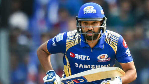 രോഹിത്തിന് മുകളില്‍ ചിറകുവിരിച്ച് കോലി