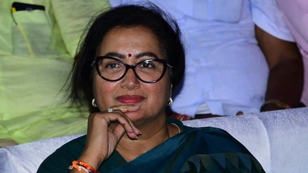 നരേന്ദ്ര മോദിയുടെ പരിപാടിയിൽ വെച്ച്