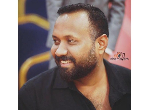 വിശദീകരണവുമായി ഒമര്‍ ലുലു 