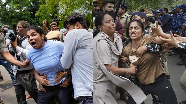 protesting-wrestlers