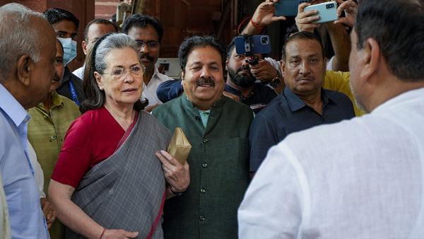 sonia-gandhi-rahul-gandhi