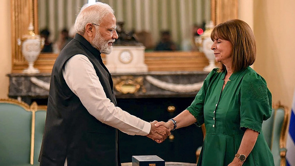 narendra-modi-greece