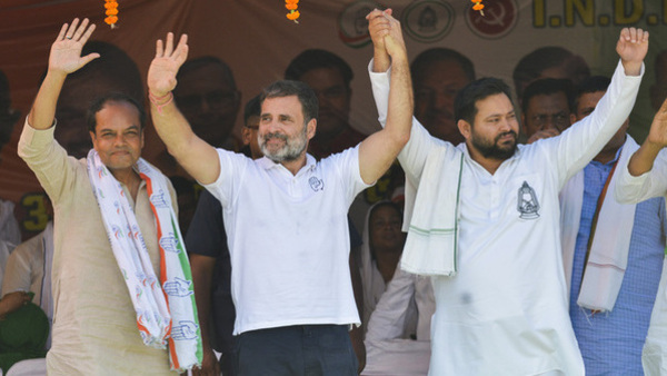 rahul-gandhi-tejashwi-yadav rahul-gandhi-tejashwi-yadav