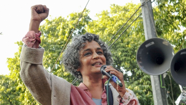 arundhatiroywriter