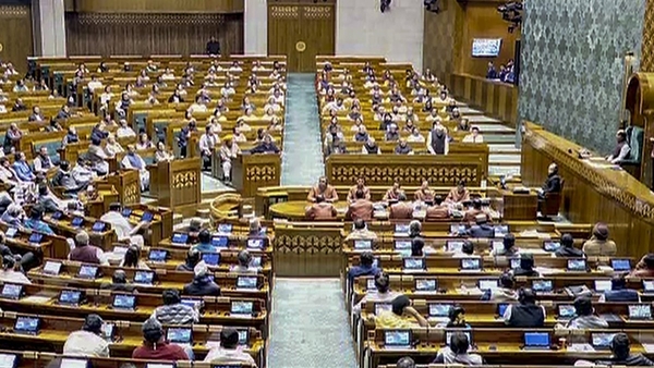 lok-sabha-oath-taking
