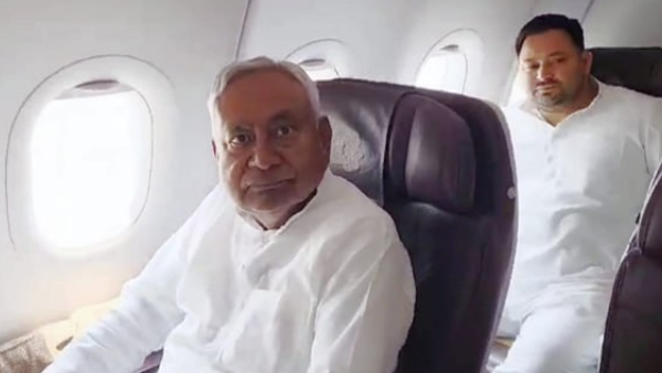 NITISH TEJASHWI FLIGHT photo