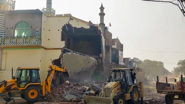 fatehpur masjid demolished in up