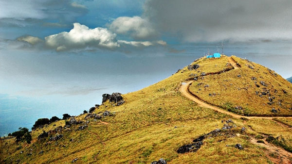 Ponmudi Ponmudi