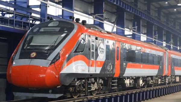 vande-bharat-newdelhi-patna-special-train-1