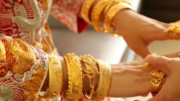 why gold price falling-1