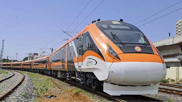 vandebharatsleepertrain