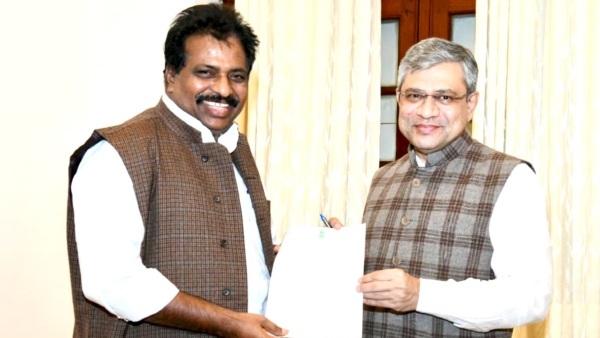 Kodikunnil Suresh Railway minister Kodikunnil Suresh Railway minister