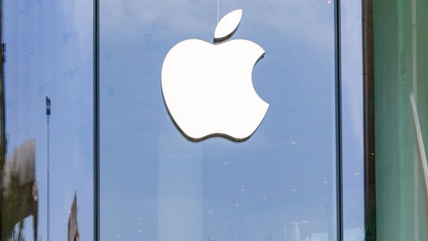 Apple Apple