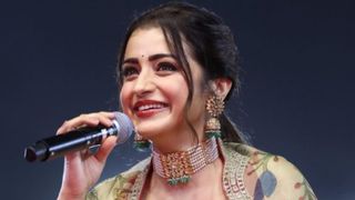 തൃഷ സിനിമയില്‍ നിന്ന് ബ്രേക്ക് എടുക്കുമോ? മധുരയിലെ പോസ്റ്ററിന് പിന്നാലെ, മോഹന്‍ലാലിന് ഒപ്പമുള്ള ചിത്രം