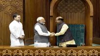 ओम बिर्ला यांची लोकसभेच्या अध्यक्षपदी निवड, नरेंद्र मोदी, राहुल गांधींनी आसनापर्यंत पोहोचवलं