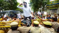 NEET आणि UGC-NET बाबतच्या गदारोळानंतर मध्यरात्री केंद्राचा मोठा निर्णय, पेपरलीक विरोधी कायदा लागू