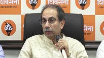 देवेंद्र फडणवीसांसोबत लिफ्टमधून एकत्रित प्रवास, उद्धव ठाकरे म्हणतात…