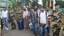 बांगलादेशात हिंसाचार! जवळपास 1 हजार भारतीय विद्यार्थी परतले मायदेशी...