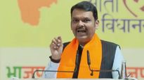 राज्यात भाजपचेच सरकार येणार! मुख्यमंत्री कोण यावर चर्चा करीत बसू नका, विरोधकांना ठोकून काढा - फडणवीस