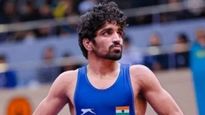 कांस्यपदक जिंकण्यापूर्वी अमनचे वजन 4 किलोने वाढले होते,मग 10 तासात असं केलं वजन कमी