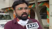 धक्कादायक! मुंबईत सायन हाॅस्पिटलमध्ये मध्यरात्री महिला डाॅक्टरला मद्यधुंद रुग्ण, नातेवाईकांची मारहाण
