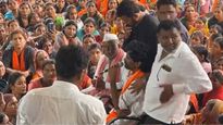 मनोज जरांगेनी उपोषण सोडलं पण देवेंद्र फडणवीसांना इशारा, म्हणाले- ज्यांनी त्रास दिला त्यांना...