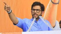 शिंदे-भाजपने महाराष्ट्राची वाट लावली, गृहमंत्री कुटुंब तोडण्यात व्यस्त; आदित्य ठाकरेंचा हल्लाबोल 