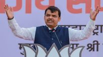 मुख्यमंत्रीपदासाठी फडणवीसांचे नाव फायनल? महायुतीचे तिन्ही नेते गेले दिल्लीला