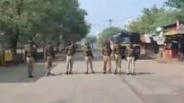 हॉर्न वाजवण्यावरून वाद, जळगावात दोन गटात हाणामारी झाल्यानंतर जोरदार दगडफेक, संचारबंदी लागू