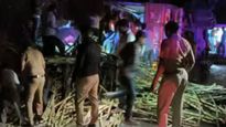Accident News : संभाजीनगरमध्ये ऊसाचा ट्रक पलटी, 6 मजूर दबून ठार; 11 लोक गंभीर जखमी  