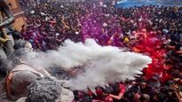 चक्क चितेच्या राखेने खेळली जाते 'ही' होळी, काय आहे' मसन होळीचा' इतिहास