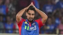 DC vs LSG: कोण आहे विपराज निगम? पहिल्याच मॅचमध्ये पहिल्याच चेंडूवर विकेट घेत केली स्फोटक फलंदाजी!