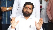 एकनाथ शिंदे पुन्हा नाराज ? हेलिकॉप्टरने दरेगावी दाखल, तीन दिवस असणार मुक्काम, राजकीय चर्चांना उधाण