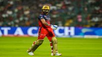 IPl 2025 : विराट कोहली आउट होताच बॉलिवूड अभिनेत्यावर चाहते संतापले, काय आहे प्रकरण ?