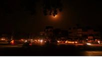सोमवारी रात्री कुठे दिसले ड्रोन? ऐनवेळी विमान दिल्लीत परतलं, नेमकं काय घडलं?