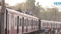 आजचा दिवस काही बरा नाही ! दिल्लीत रेल्वेचा अपघात, रुळावरून डबा घसरला