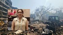 अकोल्याची ऐश्वर्या तोष्णीवाल धुरातुन जीव वाचवत खाली धावली, ब्लँकेट गुंडाळून वाचवला जीव
