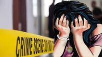 वारकरी संप्रदायाला काळीमा फासणारी घटना; आळंदीत तरुणीवर अत्याचार, महिला कीर्तनकारासह 5 जणांवर गुन्हा 