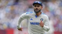 विराट कोहली कसोटी क्रिकेटमधून निवृत्तीचा निर्णय मागे घेणार? चर्चेने जोर धरला...