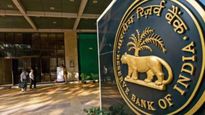 RBI Monetary Policy : आरबीआयचा सर्वसामान्यांना दिलासा; रेपो दरात नो चेंज, तुमचा EMI असणार सुरक्षित 