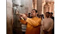 गौतम अदानी यांनी अक्षय्य तृतीयेनिमित्त तारंगा जैन मंदिरात दर्शन घेतले