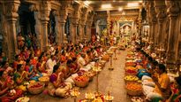 पूजेची सांगता मंत्रपुष्पांजलीनेच का? जाणून घ्या यामागचे आध्यात्मिक महत्त्व आणि योग्य पद्धत