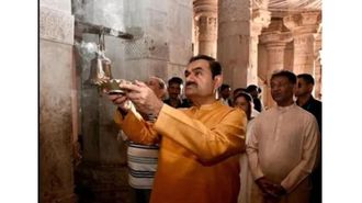गौतम अदानी यांनी अक्षय्य तृतीयेनिमित्त तारंगा जैन मंदिरात दर्शन घेतले