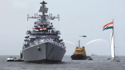 इराण-इस्त्रायल युद्धाच्या रणधुमाळीत भारताचे 'मिशन सुरक्षित समुद्र': नौदलाच्या बाबत घेतला मोठा निर्णय