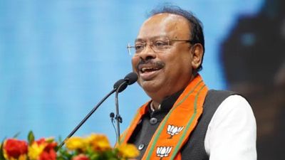 45 वर्षांचा वनवास संपला! धरणग्रस्तांच्या जमिनीचा प्रश्न मार्गी; महसूलमंत्र्यांची विधानसभेत घोषणा! 